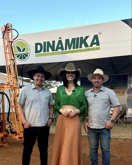 Estande da Dinâmika Equipamentos operado pela Panorama em feira do agronegócio